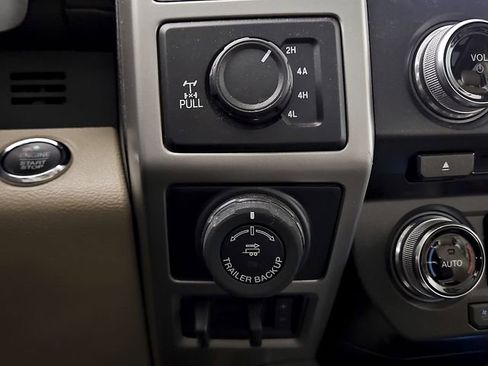 Used 2018 Ford F150 Lariat w/ Equipment Group 502A Luxury image 27