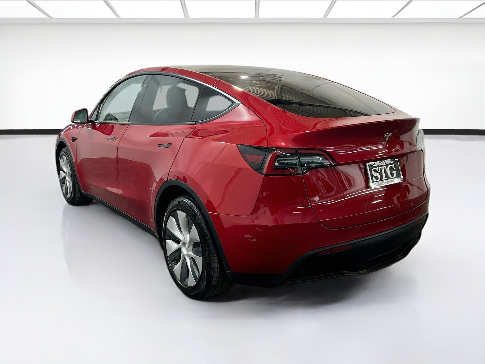 Used 2023 Tesla Model Y Long Range AWD/4WD image 6