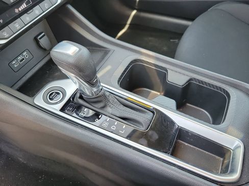 Used 2023 Nissan Sentra SV w/ All-Weather Package FWD image 21
