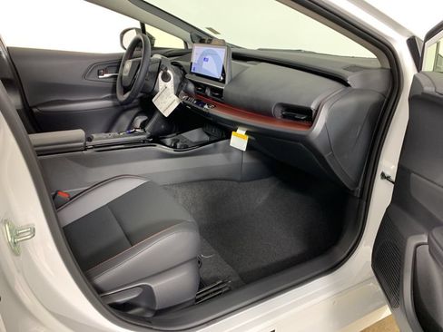 New 2026 Toyota Prius Plug-In Hybrid w/ Limited Premium Package FWD image 38