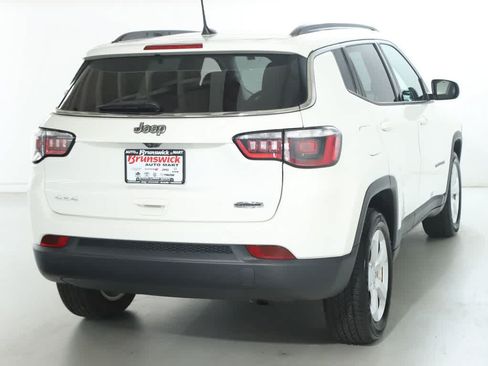 Used 2017 Jeep Compass Latitude w/ Popular Equipment Group AWD/4WD image 48
