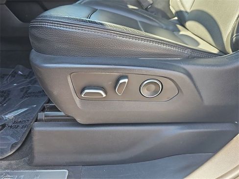 Used 2024 GMC Sierra 3500 Denali w/ Denali Reserve Package image 21