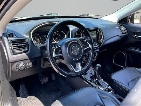 Used 2019 Jeep Compass Limited AWD/4WD image 17