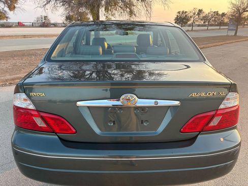 Used 2004 Toyota Avalon XLS image 41