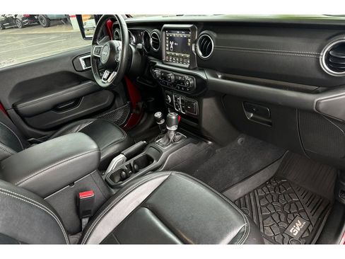 Used 2021 Jeep Wrangler Unlimited Sahara w/ Safety Group image 18