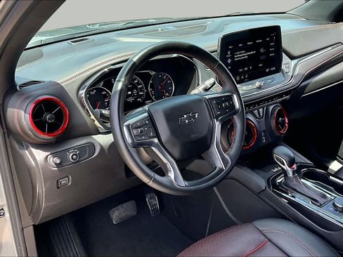 Used 2025 Chevrolet Blazer RS FWD image 18