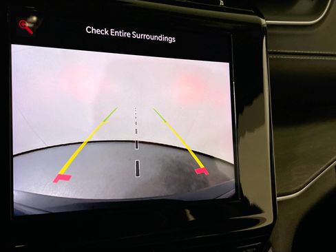 Used 2022 Jeep Grand Cherokee Limited image 13