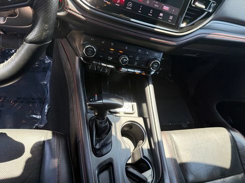 Used 2025 Dodge Durango GT AWD/4WD image 18