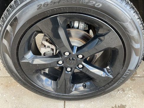 Certified 2025 Jeep Grand Cherokee Limited w/ Black Appearance Package image 7