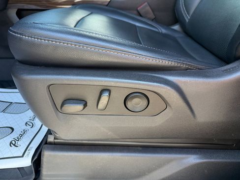 Used 2023 Chevrolet Silverado 1500 RST w/ Convenience Package II AWD/4WD image 24