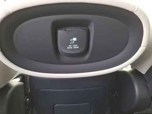 New 2026 Hyundai Palisade Calligraphy FWD image 13