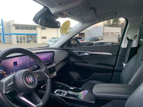 Used 2024 Buick Envision Preferred image 14