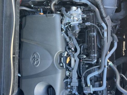 Used 2024 Toyota Sienna LE image 35