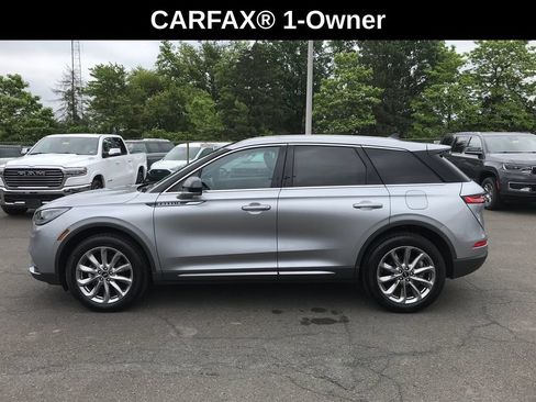 Used 2022 Lincoln Corsair AWD w/ Premium Package image 2