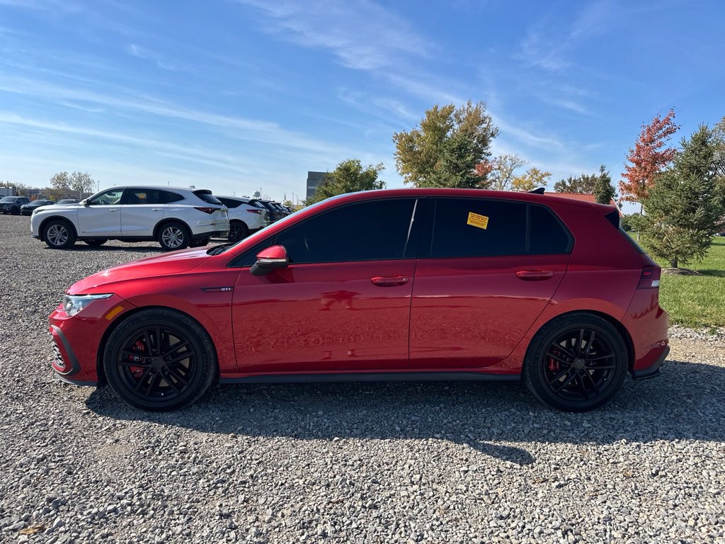 Used 2022 Volkswagen GTI SE FWD image 8