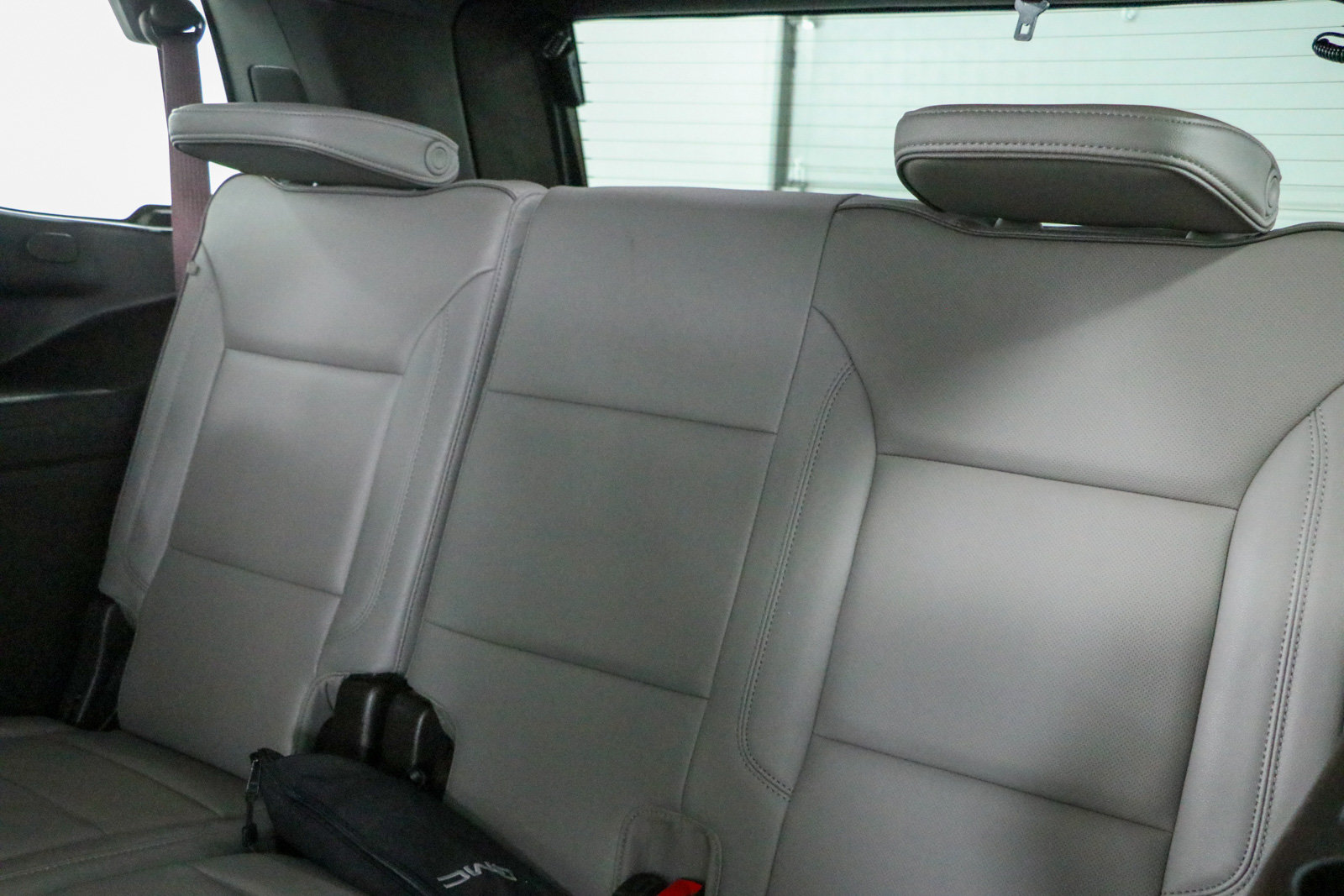 Used 2023 GMC Yukon SLT w/ SLT Premium Package AWD/4WD image 29