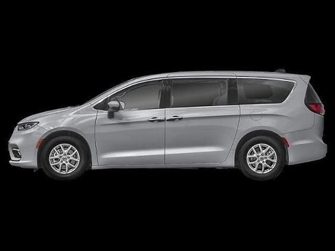 Used 2024 Chrysler Pacifica Touring-L FWD image 23