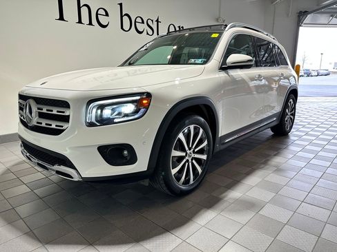 Used 2022 Mercedes-Benz GLB 250 4MATIC image 8