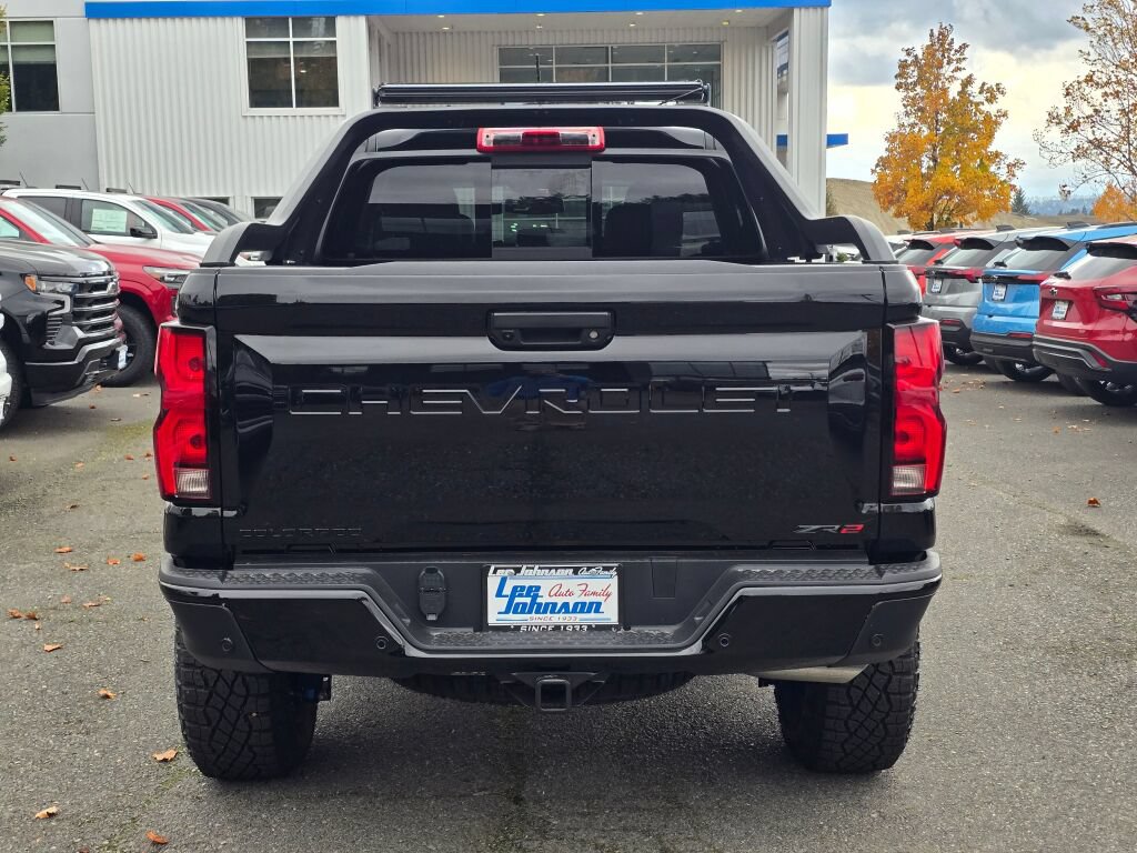 New 2026 Chevrolet Colorado ZR2 w/ Midnight Edition AWD/4WD image 4