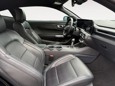 Used 2025 Ford Mustang GT Premium RWD image 14