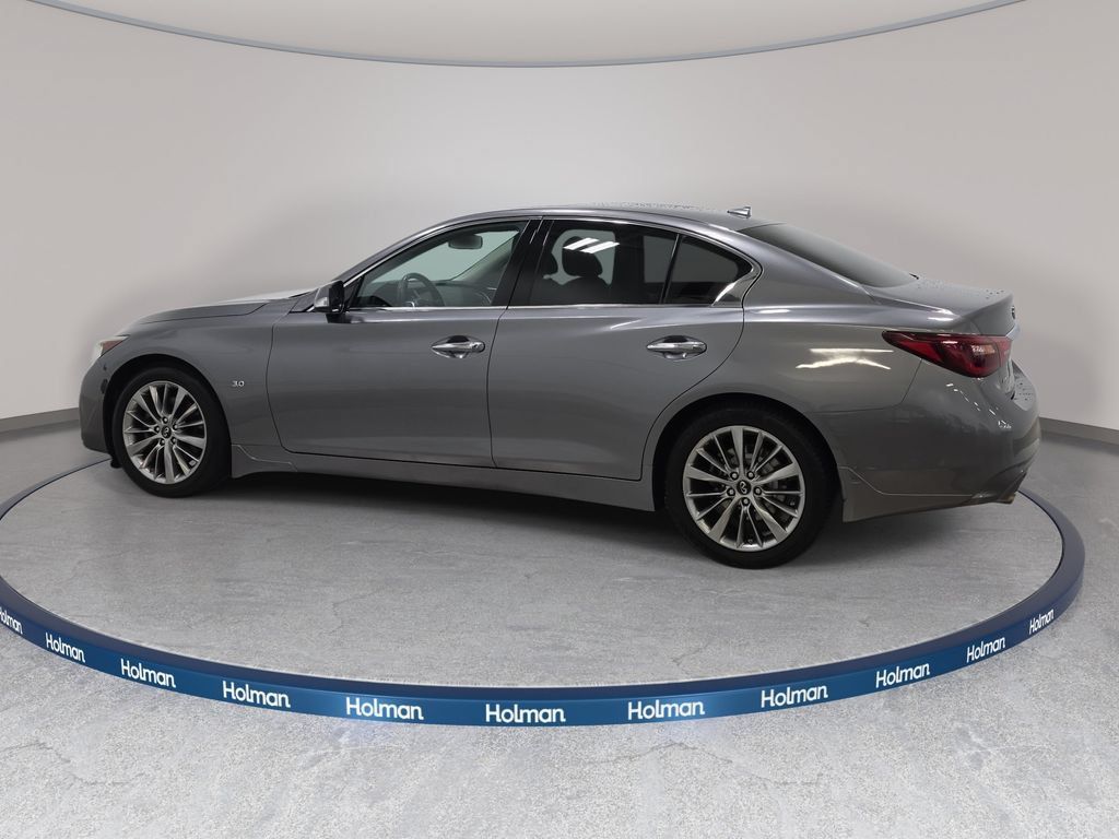 Used 2019 INFINITI Q50 Luxe w/ Essential Package (3.0T Luxe) AWD/4WD image 8