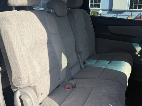 Used 2011 Honda Odyssey EX image 21