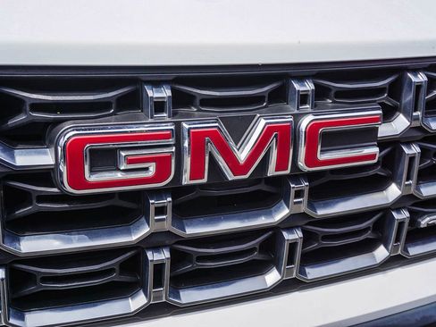 Used 2023 GMC Canyon AT4 AWD/4WD image 11