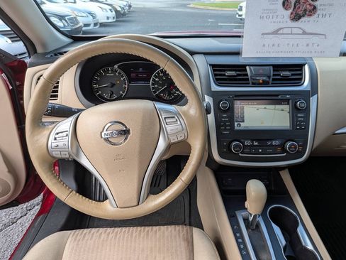 Used 2017 Nissan Altima 2.5 SV w/ Convenience Package FWD image 35