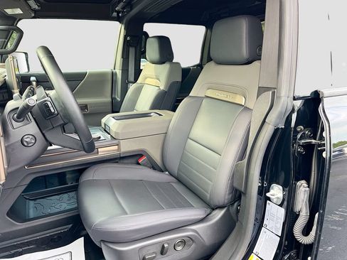 Used 2025 GMC Hummer EV 2X AWD/4WD image 15