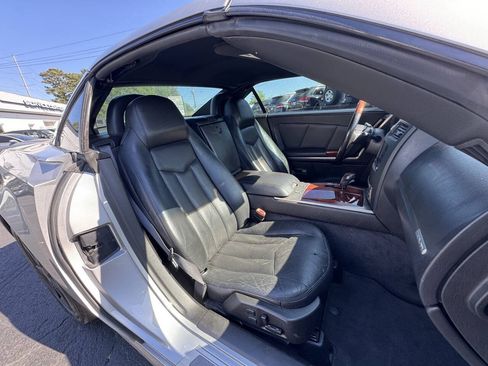 Used 2007 Cadillac XLR RWD image 8