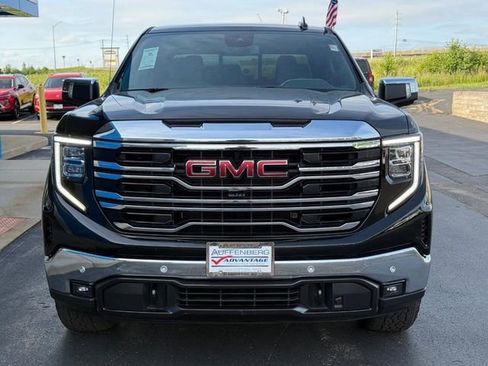 Used 2024 GMC Sierra 1500 SLT w/ SLT Premium Plus Package AWD/4WD image 9