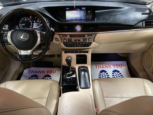 Used 2013 Lexus ES 350 w/ Luxury Pkg image 18