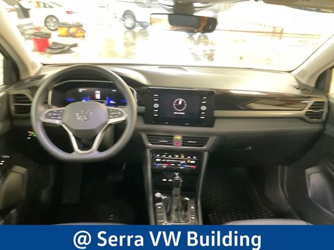 Certified 2025 Volkswagen Taos SE AWD/4WD image 19