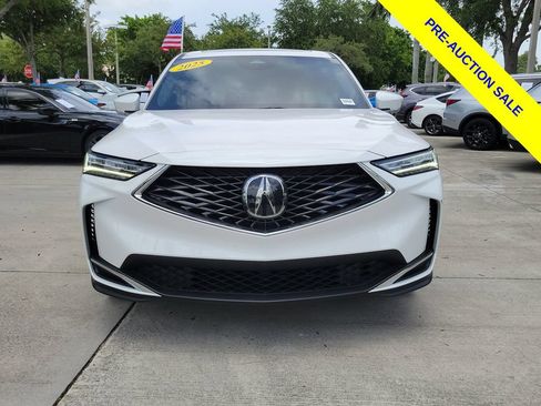 Used 2025 Acura MDX FWD image 2