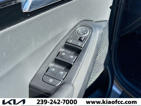 New 2026 Kia Seltos EX image 20