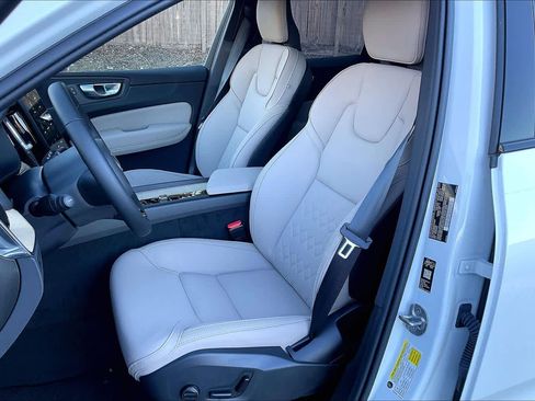 New 2026 Volvo XC60 B5 Plus w/ Protection Package Premier image 11