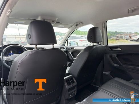 Used 2024 Volkswagen Tiguan SE FWD image 11