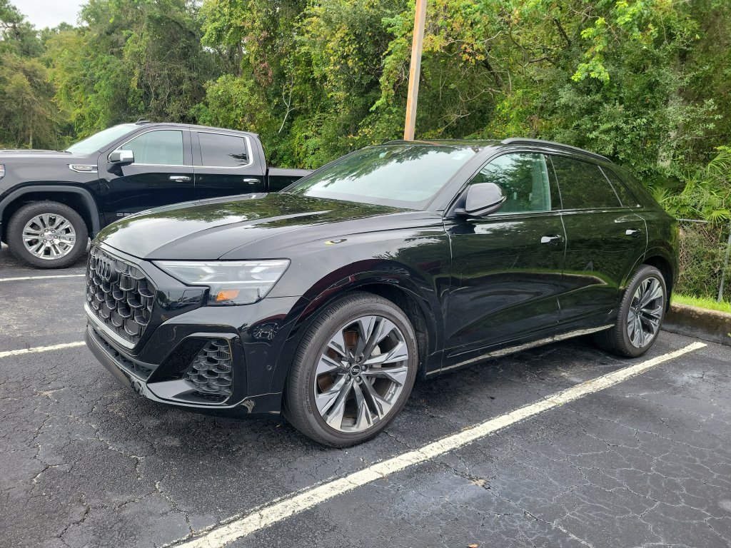 Used 2025 Audi Q8 Prestige AWD/4WD image 3