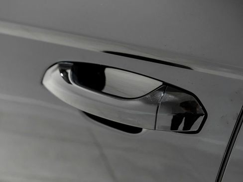 Used 2022 Lamborghini Urus image 39