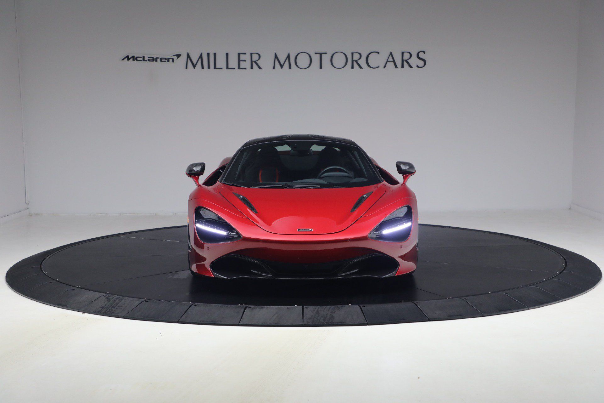 Used 2019 McLaren 720S Performance RWD image 11