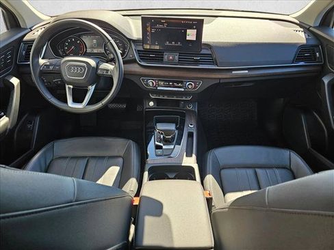 Used 2023 Audi Q5 2.0T Premium w/ Convenience Package AWD/4WD image 17