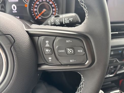 Certified 2025 Jeep Wrangler Unlimited Sport AWD/4WD image 22