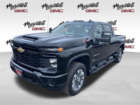 Used 2024 Chevrolet Silverado 2500 Custom w/ Custom Value Package AWD/4WD image 24