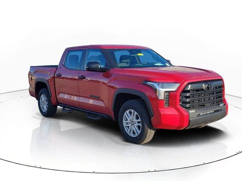 Used 2025 Toyota Tundra SR5 image 1