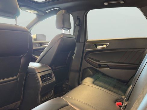 Certified 2023 Ford Edge ST-Line AWD/4WD image 17