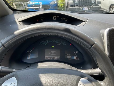 Used 2017 Nissan Leaf SV image 19