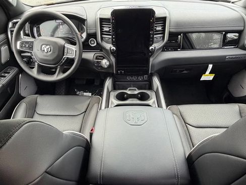 New 2026 RAM 1500 Laramie AWD/4WD image 33