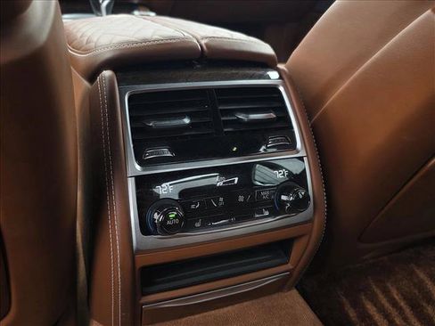 Used 2020 BMW 745e xDrive image 17