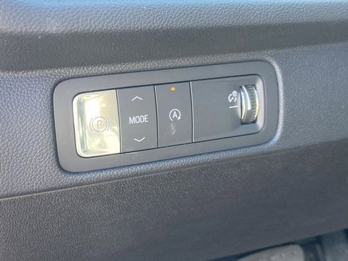 New 2025 Chevrolet Traverse LT w/ Sun and Wheel Package image 20