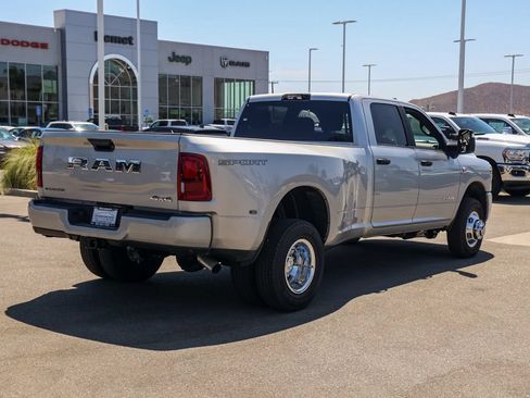 New 2026 RAM 3500 Big Horn AWD/4WD image 4